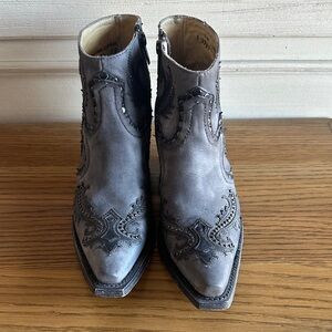 Washed black/gray corral booties